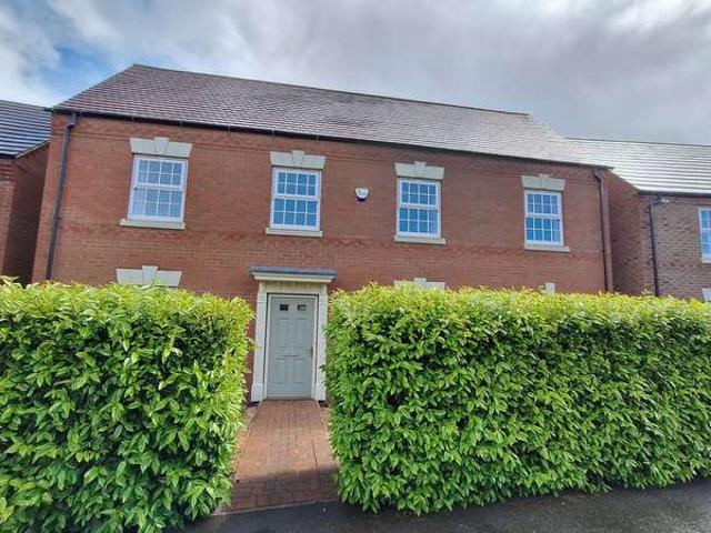 Property for sale in Lower Farm Estates, Camp Hill