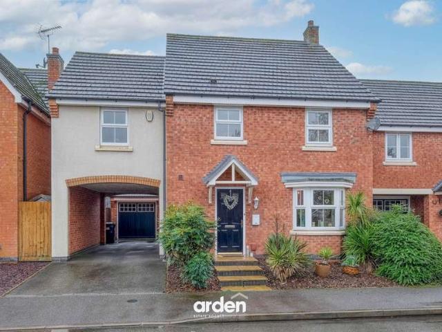 Property for sale in Lakeside, Redditch