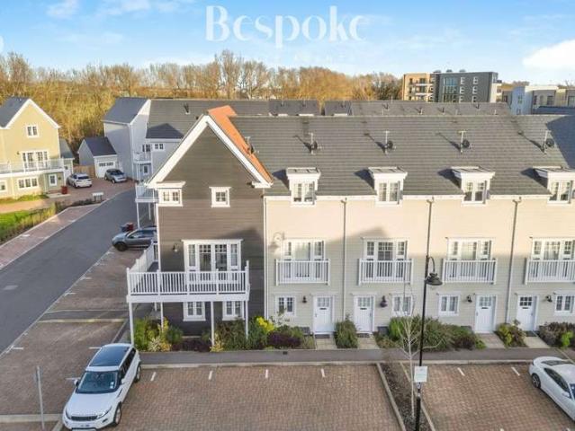 Property for sale in Reading