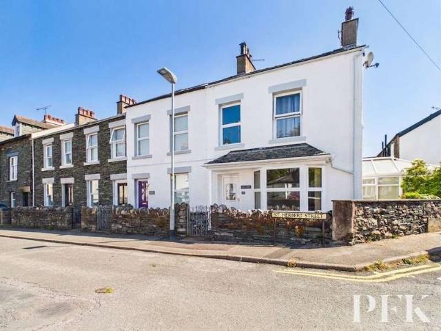 Property for sale in Keswick