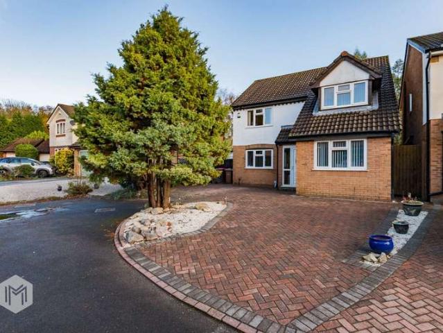 Property for sale in Ellenbrook, Salford