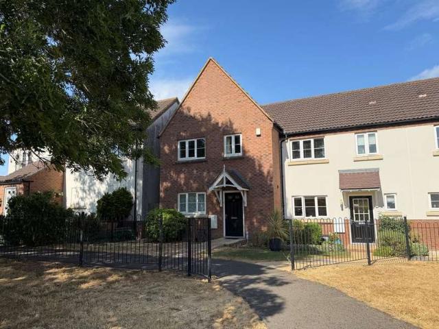 Property for sale in Hanham Abbots, Kingswood