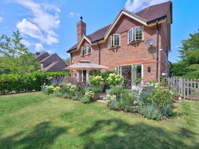 Property for sale in Pangbourne, West Berkshire