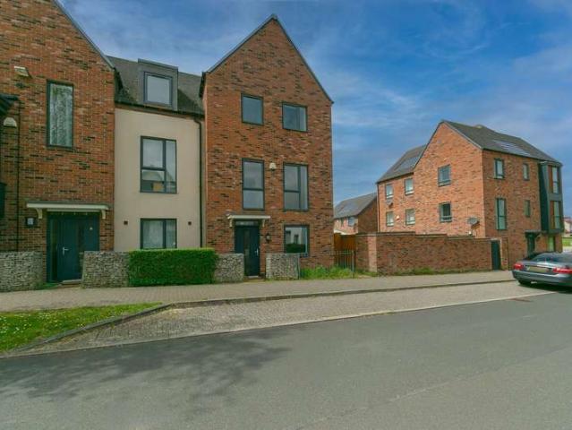 Property for sale in Tattenhoe Park, Shenley Brook End