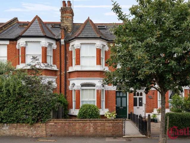 Property for sale in Stroud Green, Greater London