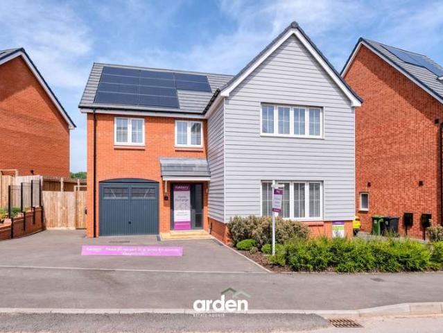 Property for sale in Bromsgrove