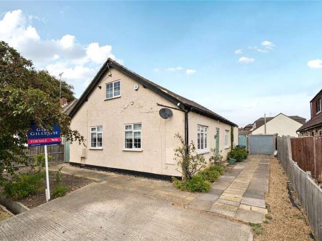 Property for sale in Denham