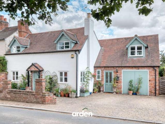 Property for sale in The Wheatfields, Malvern Hills