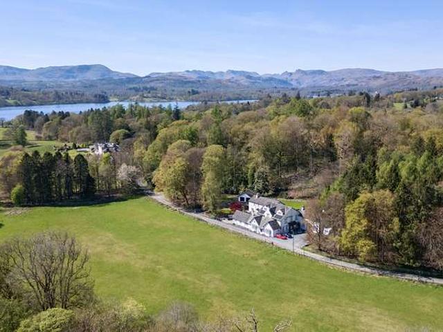 Property for sale in Lakes