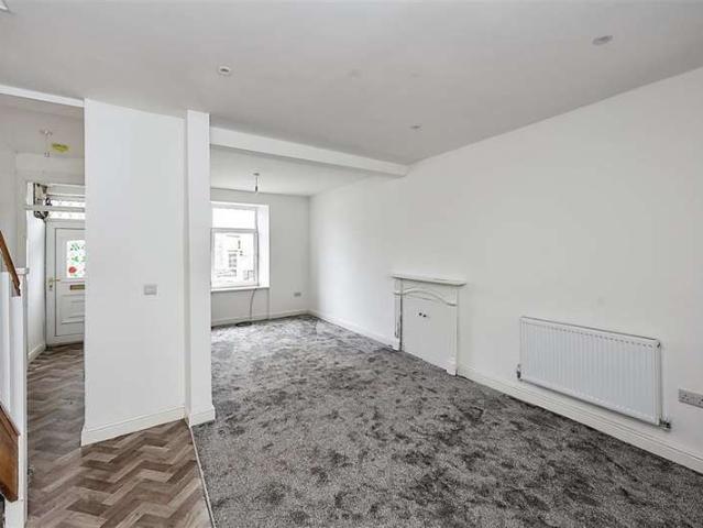 Property for rent in Plasmarl, Swansea