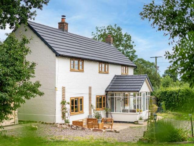 Property for sale in Hinstock