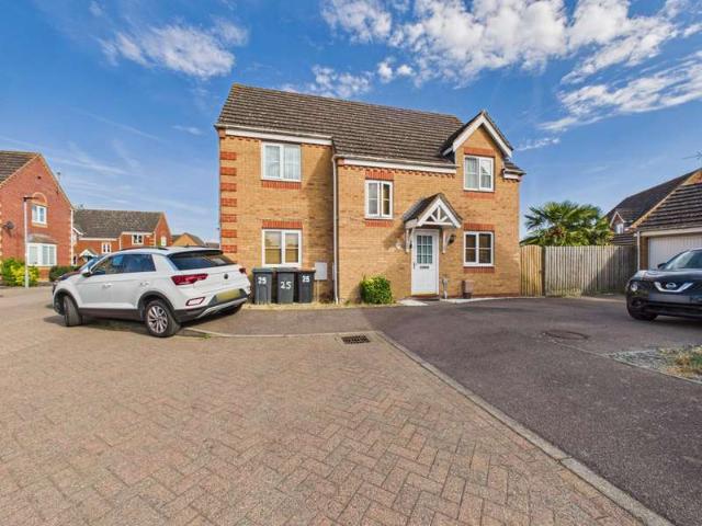 Property for sale in Harrowden, Bedford