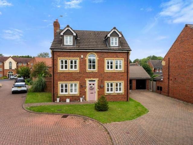 Property for sale in Manor Park, Runcorn