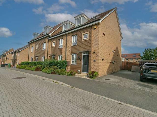 Property for sale in Stratford Park, Milton Keynes