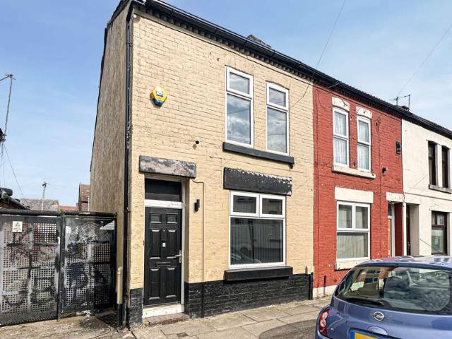 Property for sale in Cabbage Hall, Liverpool