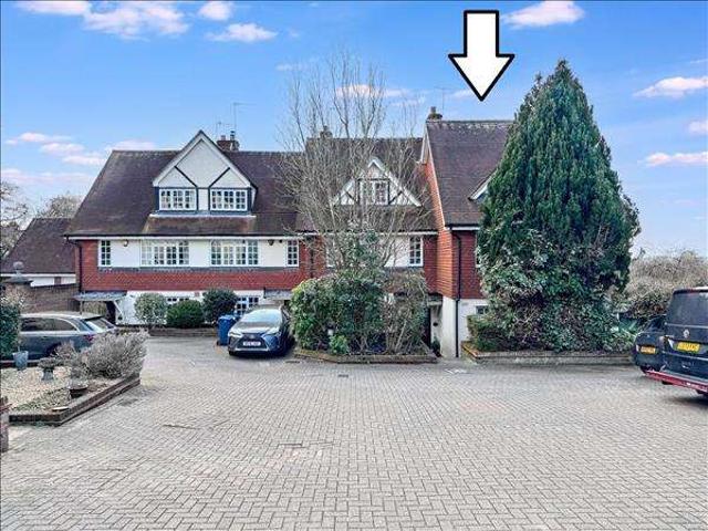 Property for sale in Harrow On The Hill, Greater London