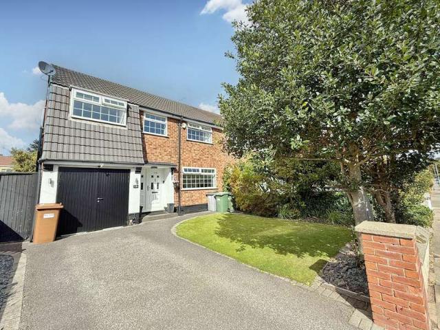 Property for sale in Egerton Park, Mapleton