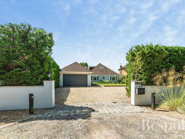 Property for sale in Shinfield, Swallowfield