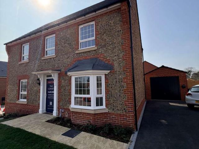 Property for sale in Arundel, Clapham