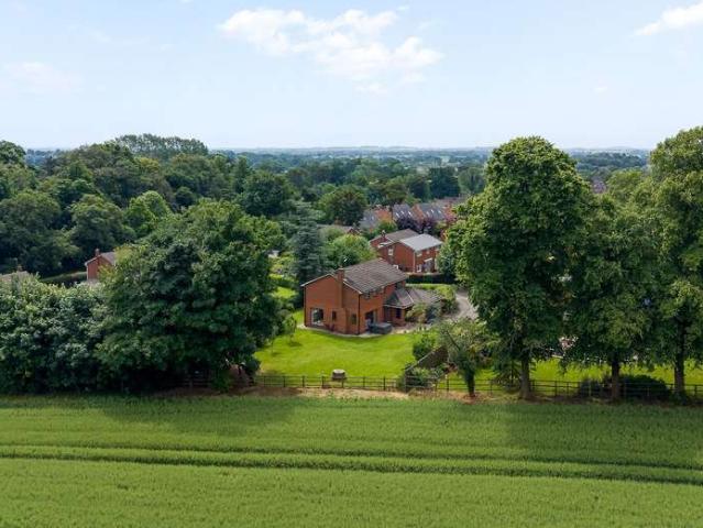 Property for sale in Tarporley
