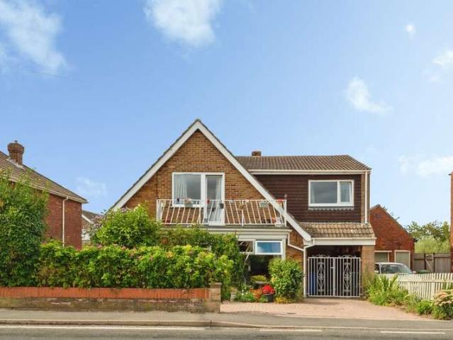 Property for sale in Habrough, North East Lincolnshire