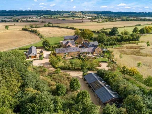 Property for sale in Alderminster, Warwickshire