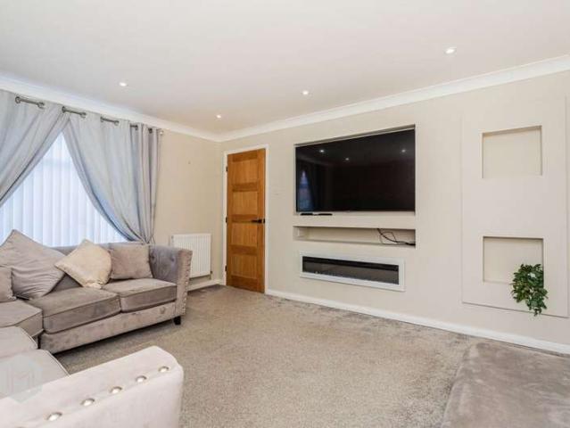 Property for sale in Belmont Park, Lee Bank