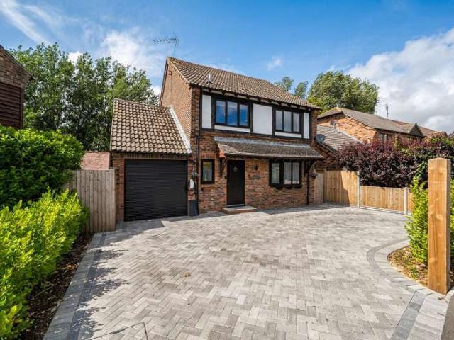 Property for sale in Bersted, Clapham