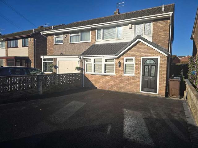 Property for rent in The Smallholdings, Maghull