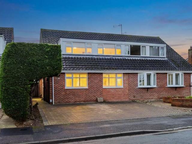 Property for sale in Woodley