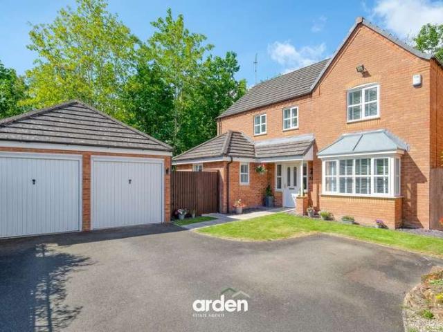 Property for sale in Dodderhill, Crookhill