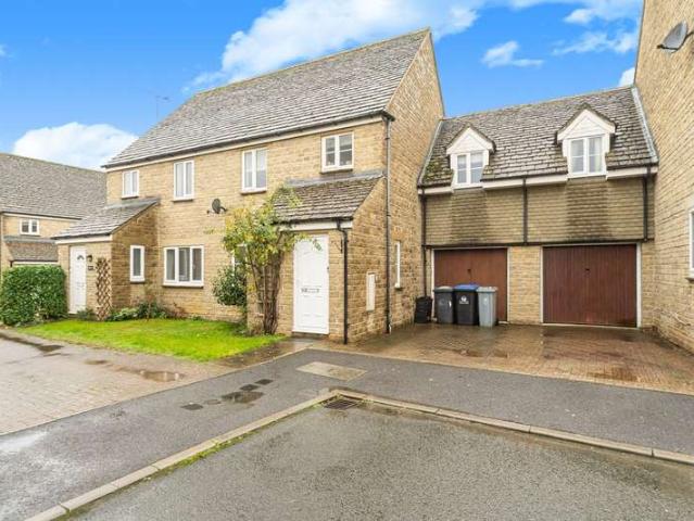 Property for sale in Alvescot, West Oxfordshire