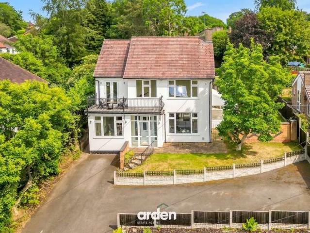 Property for sale in Bromsgrove, Worcestershire