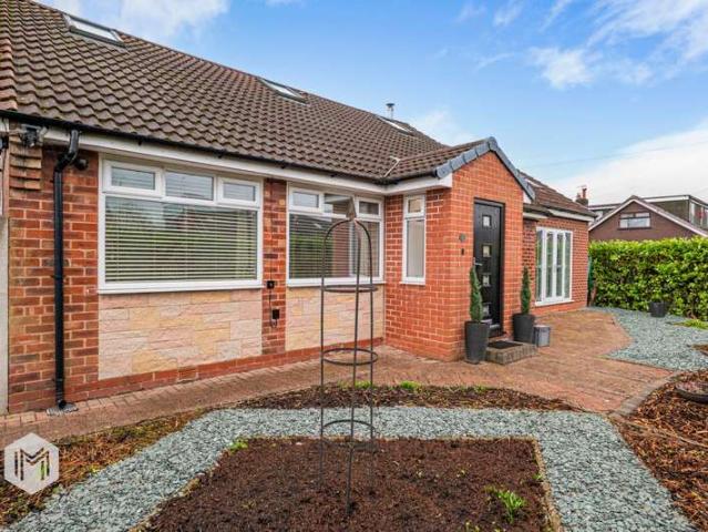 Property for sale in Hazelhurst, Bury