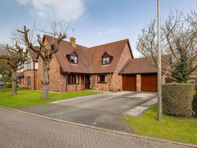 Property for sale in Great Boughton, Cheshire