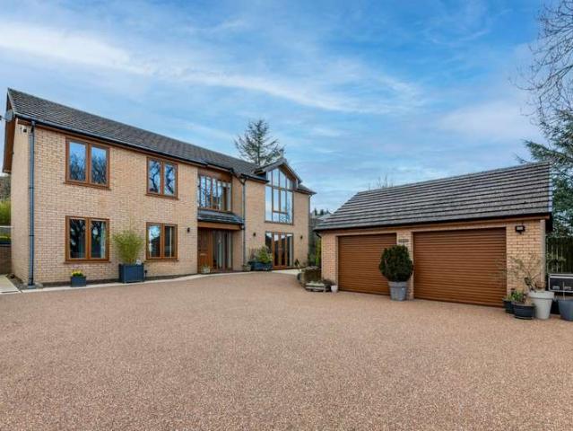 Property for sale in Bwlchgwyn, Wales