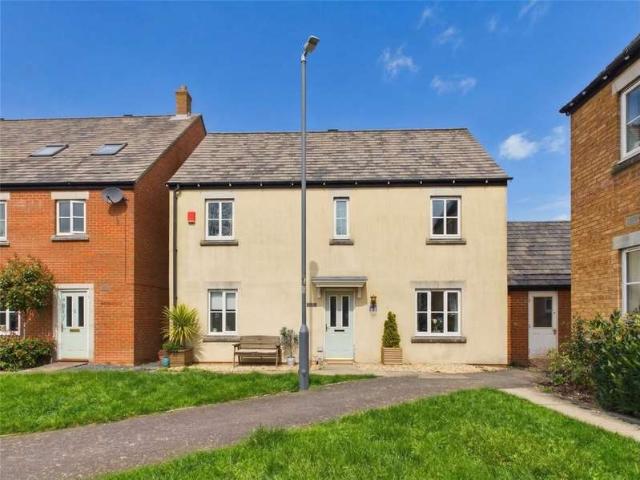 Property for sale in Stoke Gifford, South Gloucestershire
