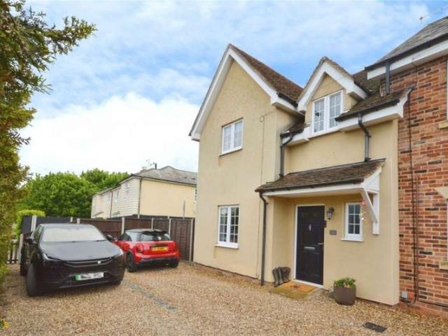 Property for sale in Sawbridgeworth, Colliers End