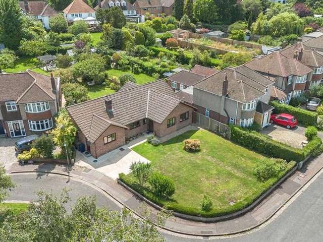 Property for sale in The Slade, Oxfordshire