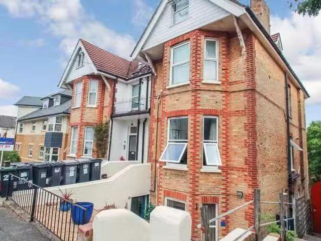 House for rent in Portsea, City Of Portsmouth