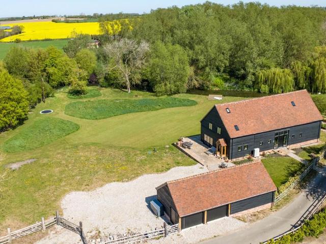 House for sale in Chipping Hill, Essex