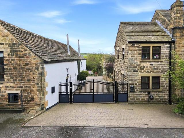 House for sale in Drighlington