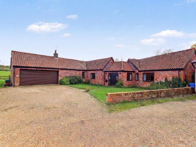 House for sale in Dingley