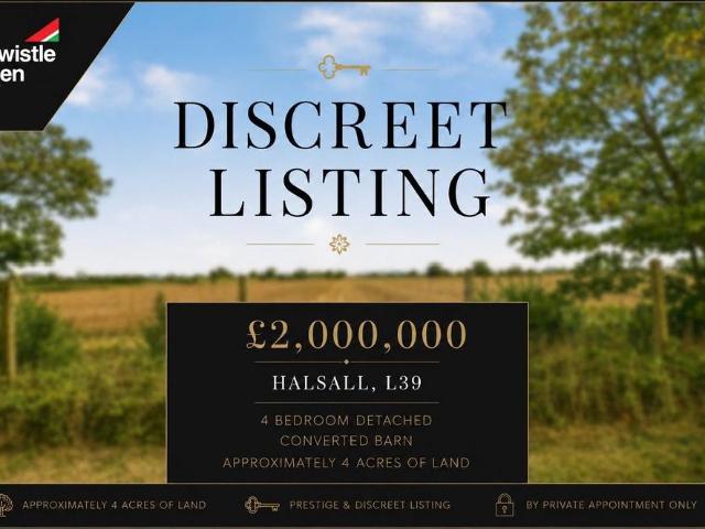 House for sale in Roby Mill, Lancashire