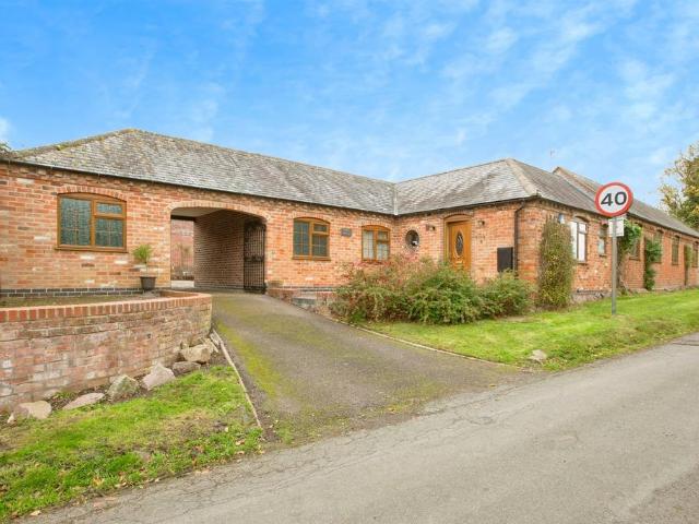 House for sale in Stanford On Avon, Leicestershire