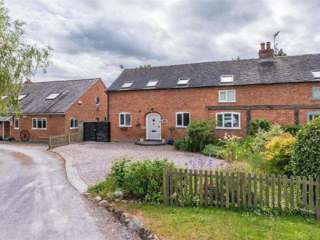 House for sale in Wrenbury cum Frith