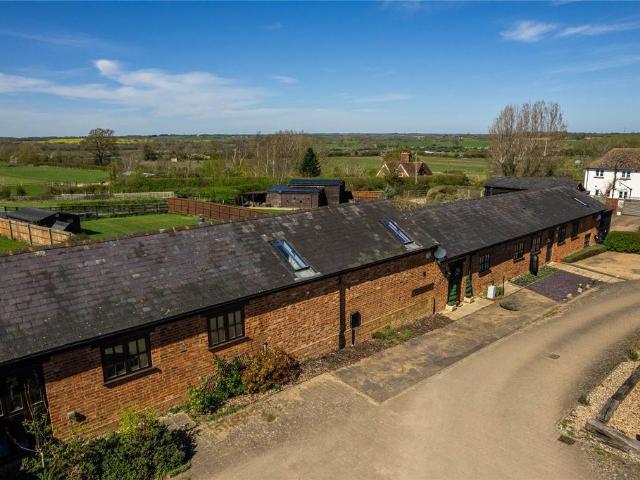 House for sale in Steeple Claydon, Buckinghamshire