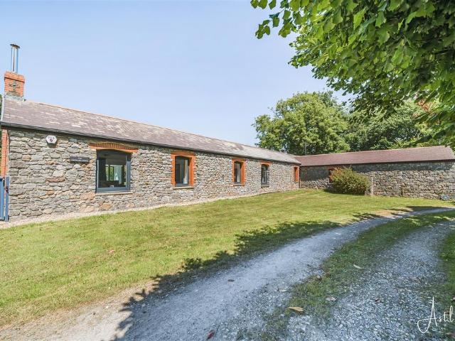 House for sale in Holtsfield, Wales