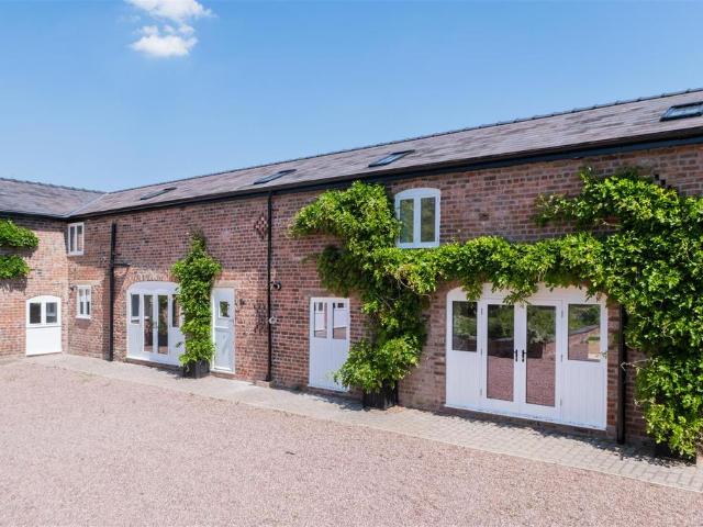 House for sale in Mickle Trafford, Cheshire