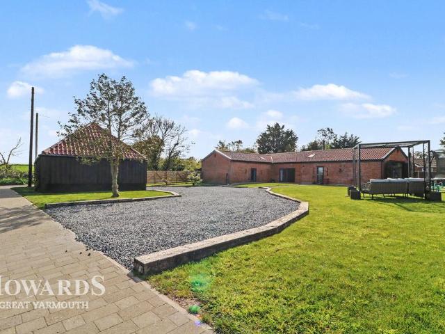 House for sale in Stokesby, Norfolk